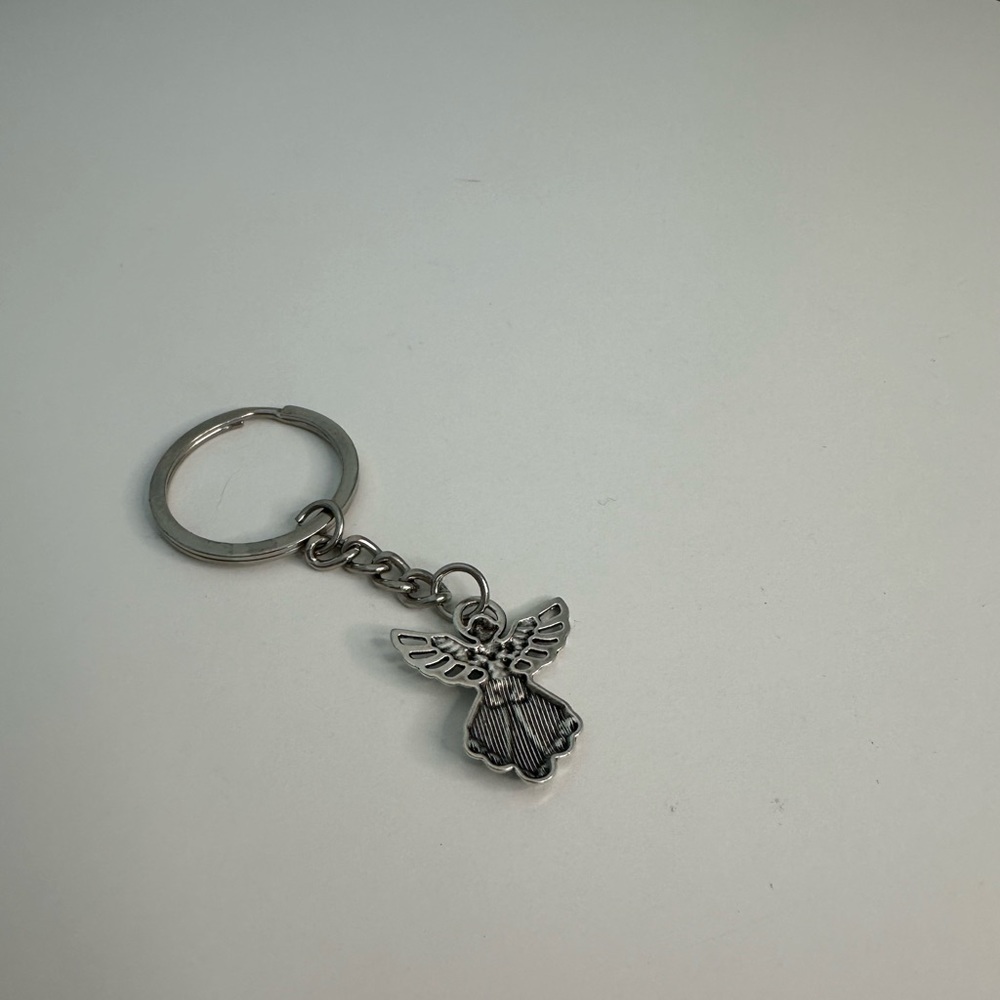 Angel Keychain - Picture 2 of 4